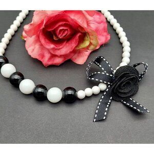 Cute Black & White Beaded Stretch Choker Necklace Collar Bow & Flower Accent
